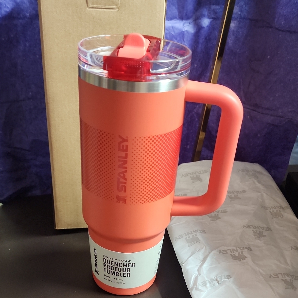 Stanley Authentic Coral Fade Flip Straw Protour Quencher 30 Oz Tumbler